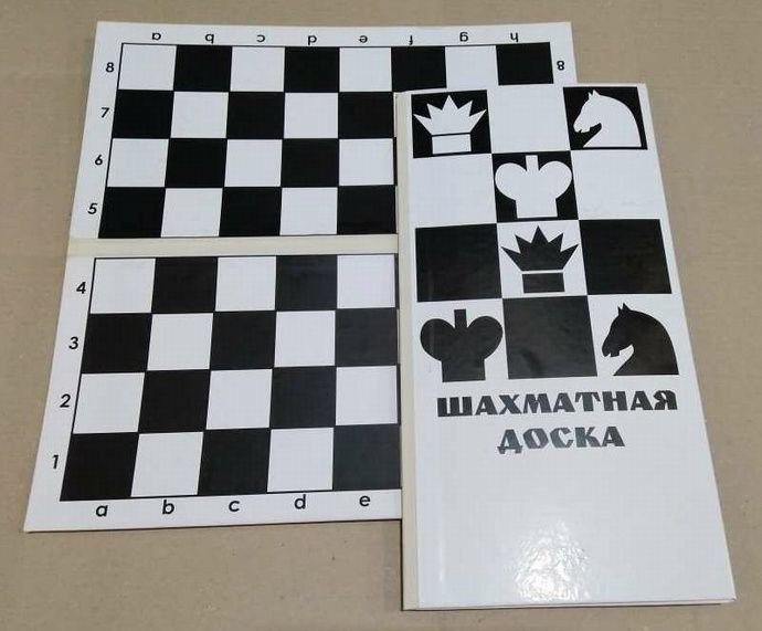 Доска в переплете (шашки / шахматы)